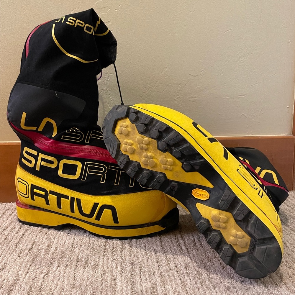 La Sportiva Mons Cube mountaineering boot